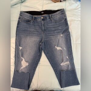 Lularoe Medium Wash Distressed Womens Jeans size 40 (20-22)